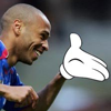La main de / The hand of Thierry Henry